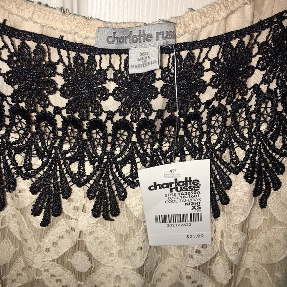 Off the Shoulder lace top - Picture 5 of 5